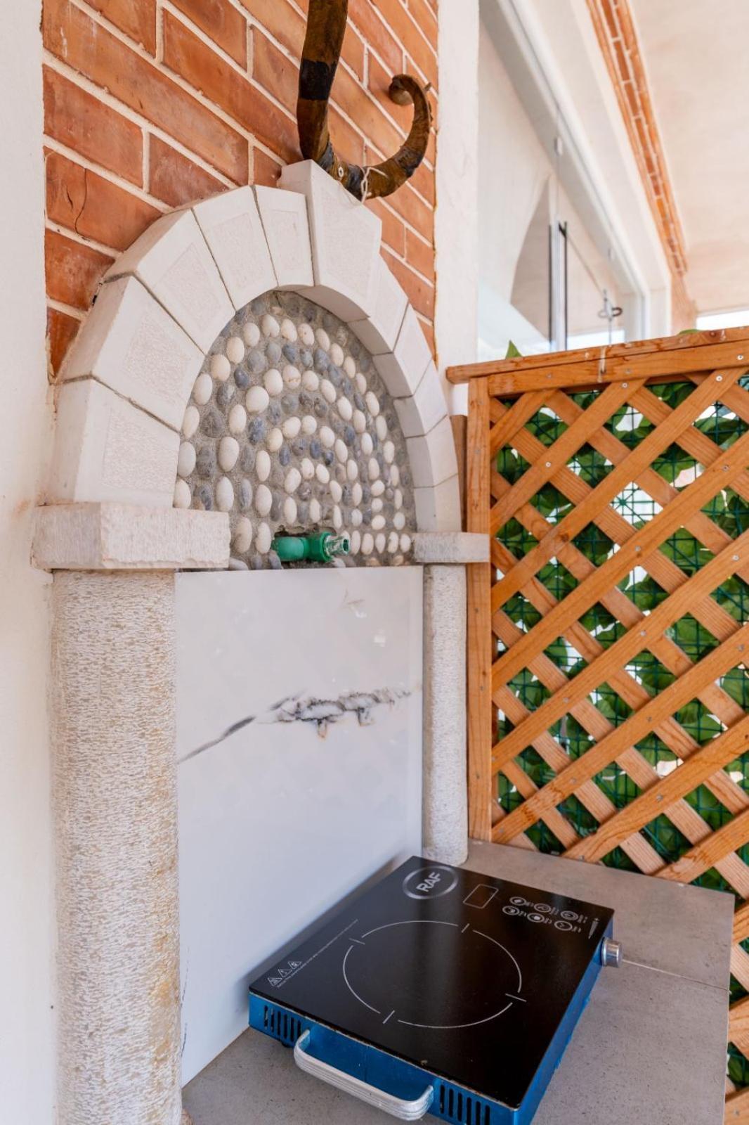 Vila Basho Sarandë Buitenkant foto