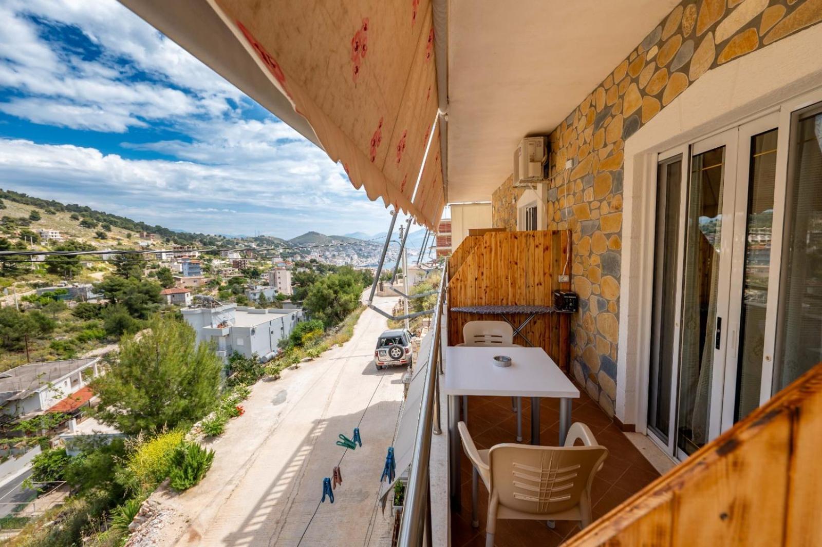 Vila Basho Sarandë Buitenkant foto